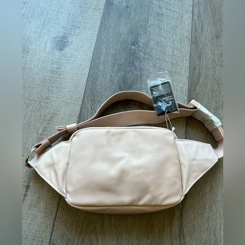 Lululemon Now and Always Belt Bag in Misty Shell / Soft Sand